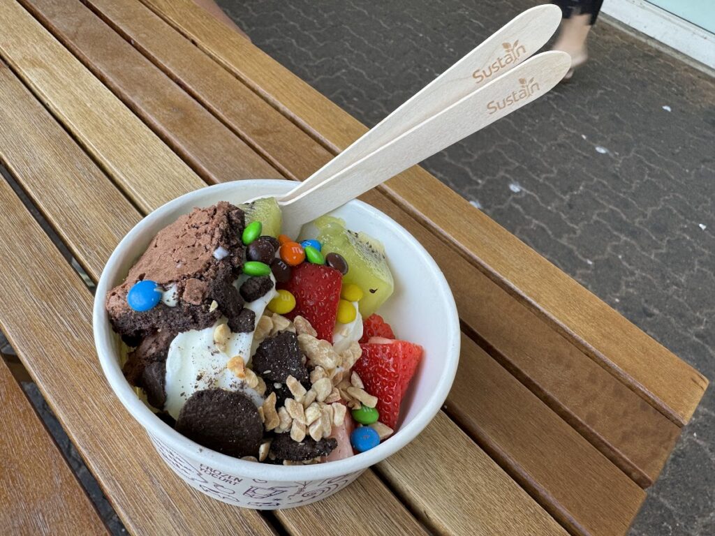 オーストラリア　ケアンズ　旅行　アイスクリーム　食事