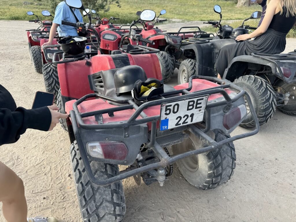 トルコ　カッパドキア　世界遺産　観光　ツアー　気球　ATV　洞窟ホテル